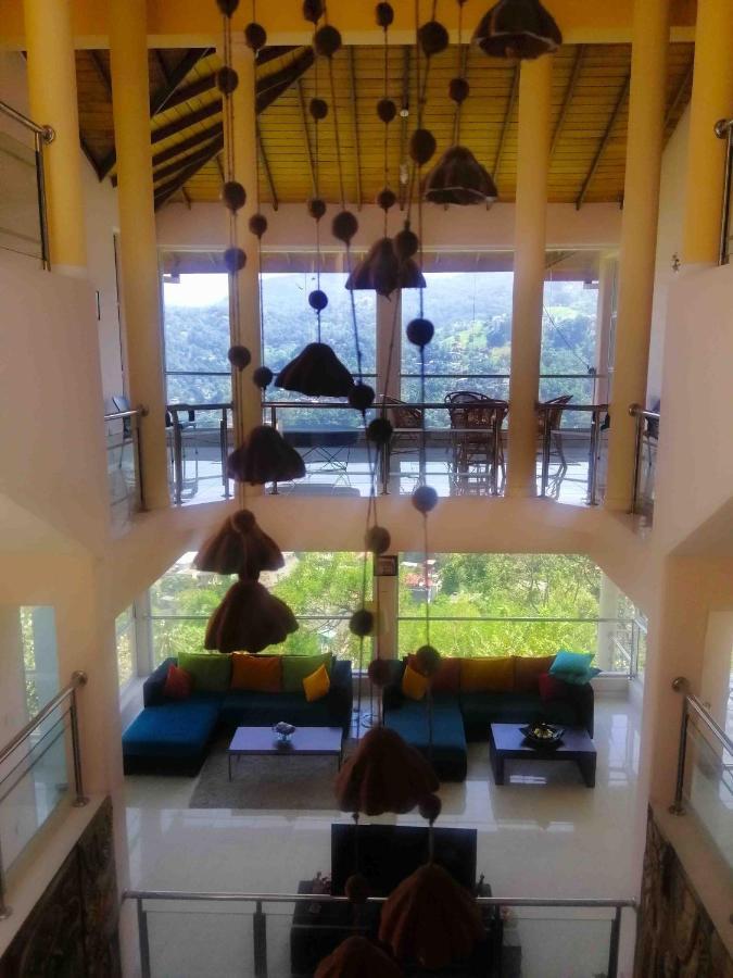 Отель Sky Valley Канди Экстерьер фото